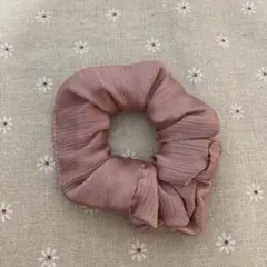 プリーツ加工のシュシュ ピンク系