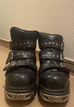 ニューロック ブーツ・革靴