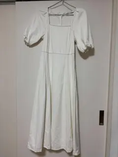 【美品】ZARA ホワイト パフスリーブ　ロングワンピース