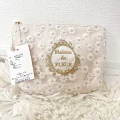 【未使用品】Maison de FLEUR フラワー刺繍 ミニポーチのサムネイル