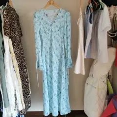 幾何学模様 水色 ロングドレス