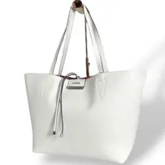 美品　GUESS ゲス　トートバッグ　ワンショルダーバッグ　リバーシブル