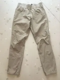 THE NORTH FACE ベージュパンツ