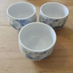 湯呑み　3客セット　湯呑み茶碗　和食器　レトロ　花柄　上品