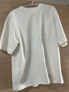 ホワイト Tシャツ S-M ポケット付き