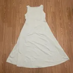 ユニクロ　ウルトラストレッチエアリズムワンピース　M ベージュ