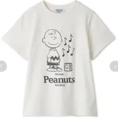 mila owen チャーリーブラウンTシャツのサムネイル