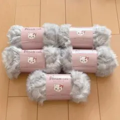 セリア　毛糸　ドリームキャット　ホワイトグレー