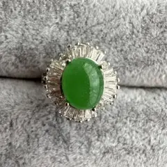 シルバー台翡翠風石とダイヤモンド風白石の指輪　サイズ11.5号