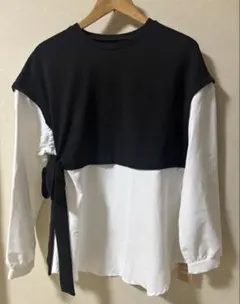 新品　レイヤード風ブラウス　黒/白