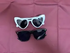ハート型とスクエア型サングラスセット