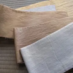 金銀ゴールドシルバーの 無地帯　半幅帯　美品 正絹になります