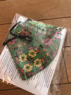 トリーバーチ　グリーンマスク