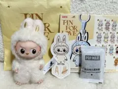 POPMART PIN FOR LOVE イニシャルラブブA