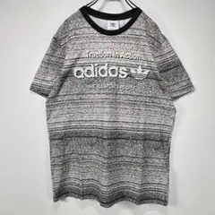 adidas　半袖　Tシャツ　O　グラフィック　ビッグロゴ　グレー　古着コーデ