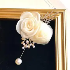 コサージュ ブローチ ラペルピン フォーマル ホワイト ローズ 上品 卒業 入学