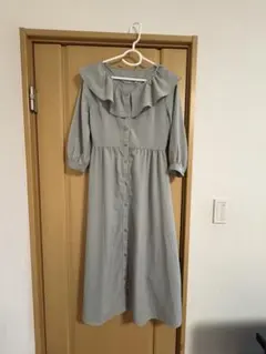 GU グレー フリル付き ロングワンピース S