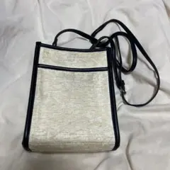 niko and... アイボリーとブラックのトートバッグ