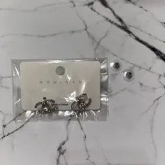 ストーンピアス　両耳用　替えキャッチ付き