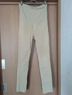 UNIQLOマタニティパンツ（ベージュ)