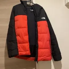 The north face ダウン　赤　メンズのサムネイル