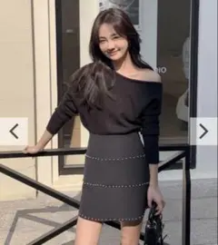 BIRTHDAYBASH OFFSHOULDER VOLUME KNITTOPS