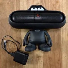 beats pill 2.0 Bluetoothスピーカー（BK）スタンドセット Beats、カプセル型のBluetoothスピーカー「Pill 2.0」とキャラスタンド