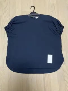試着のみUNITED ARROWS ギャザースリーブ ブラウス　ネイビーのサムネイル