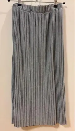 UNIQLO プリーツスカート グレー Sのサムネイル