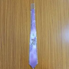 虎柄 紫色ネクタイ