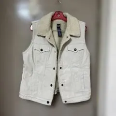 GAP アイボリー ベスト