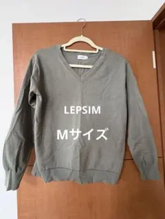 オリーブグリーン Vネック 長袖セーター レディース Mサイズ