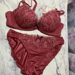 tutuanna ワインレッド ブラジャーショーツセット C70