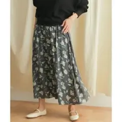アーバンリサーチドアーズ　レーヨン花柄スカート