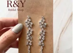 ピアス　ブライダルアクセサリー