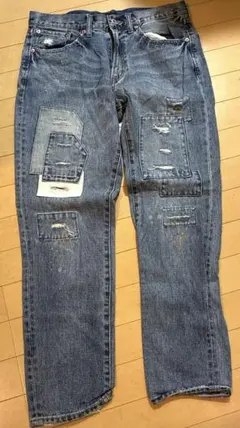 未使用ダメージ加工ライトブルーデニムジーンズ