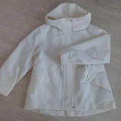 新品未使用UNIQLOマウンテンパーカー