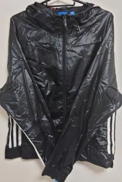 adidasアディダス　ナイロンジップアップジャンパー　パーカーLsize