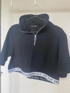 CHIP CLIP ハーフジップ クロップドTシャツ ブラック