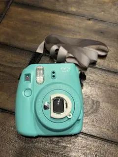 instax mini 8+ ミントグリーン 本体