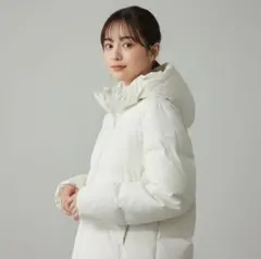 ユニクロUNIQLO シームレスダウンパーカー レディースL ダウンジャケット