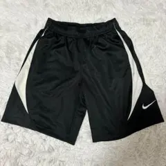 NIKE ナイキ 白×黒 ショートパンツ ジャージ スポーツウェア 部屋着