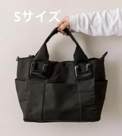 【ear PAPILLONNER】樹脂パーツトートバッグ S 2way 美品 黒のサムネイル