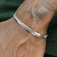 10★限定入荷★ フラット チェーン シルバー ブレスレット 錆びにくい 存在感