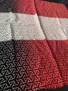 『新品』　幾何学模様の風呂敷