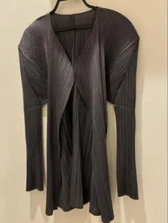 イッセイミヤケ　isaay miyake 変形トップス イッセイミヤケ isaay miyake 変形トップス - メルカリ