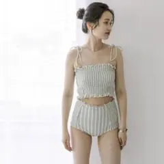 シャーリングスイムウェアのサムネイル