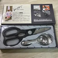 ●PC前●石鍋裕 監修 便利な お料理道具 2点セットのサムネイル