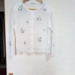 アトリエサガン 刺繍 麻100% ニットカーディガン ホワイトのサムネイル
