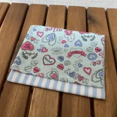4248【2点100円、3点200円引き】ハート柄移動ポケット